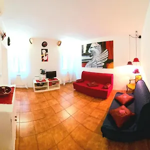 the-hatters-venice-apartment.hotelslidodijesolo.com/