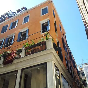piccolo-appartamento-a-san-marco.hotelslidodijesolo.com/